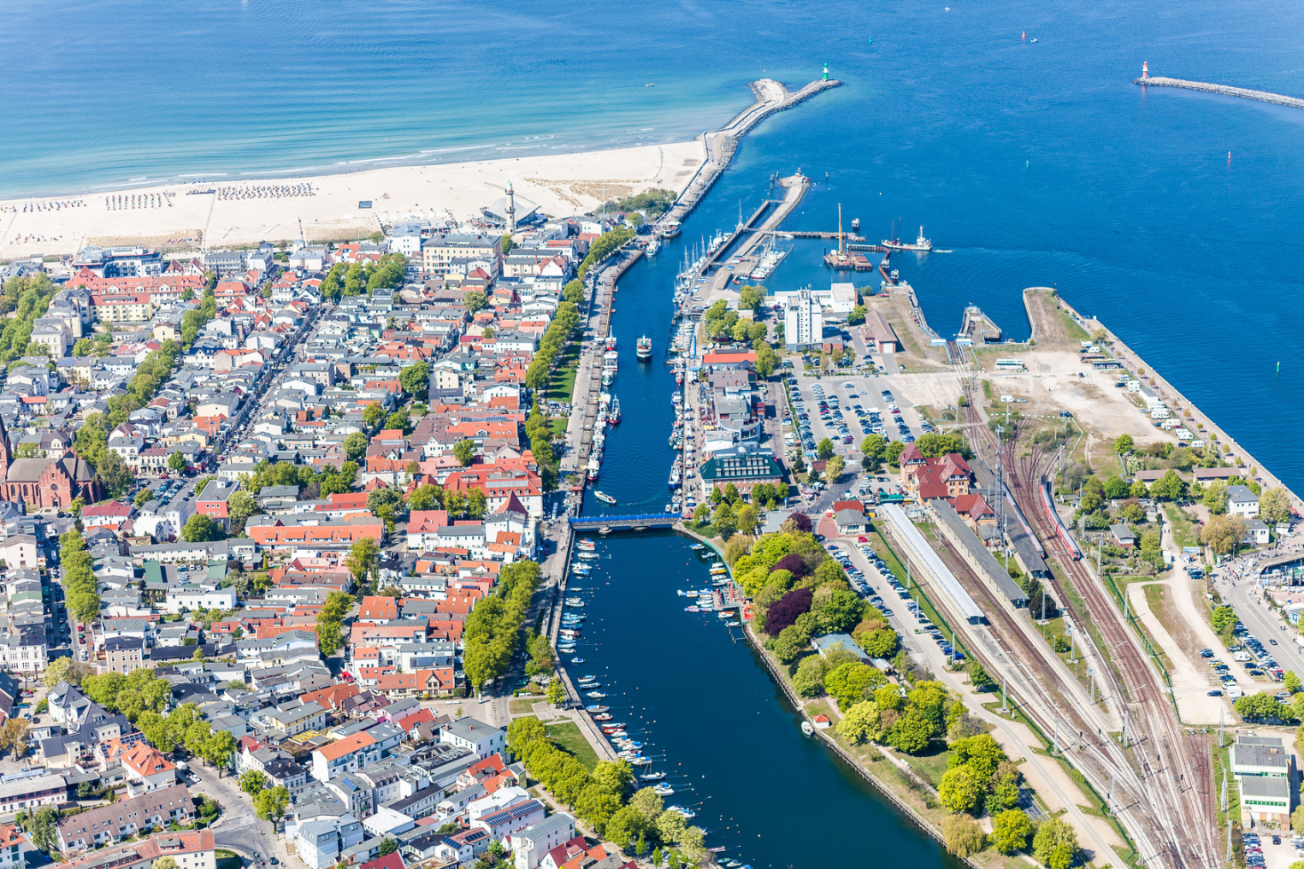 Warnemünde Seehafen; Detektei Rostock, Detektiv Rostock, Privatdetektiv Mecklenburg-Vorpommern